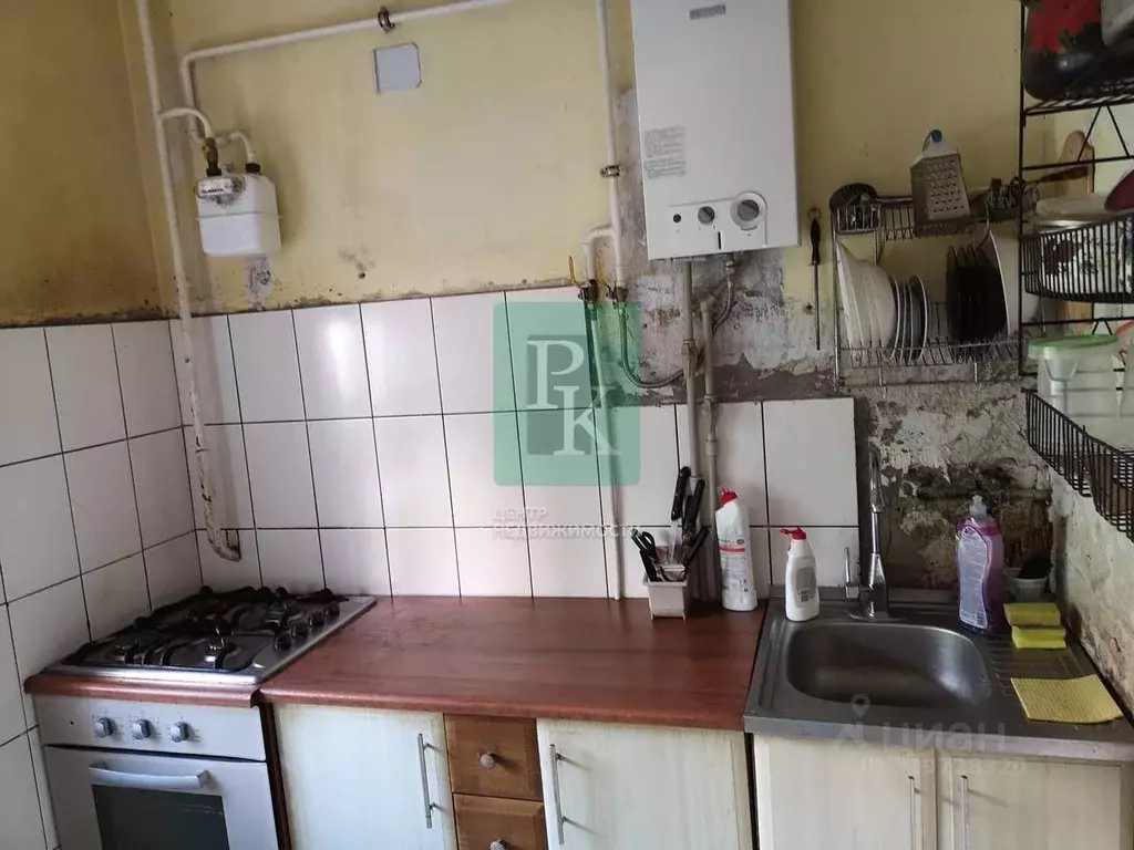 Комната Севастополь ул. Большая Морская, 38 (17.1 м) - Фото 1