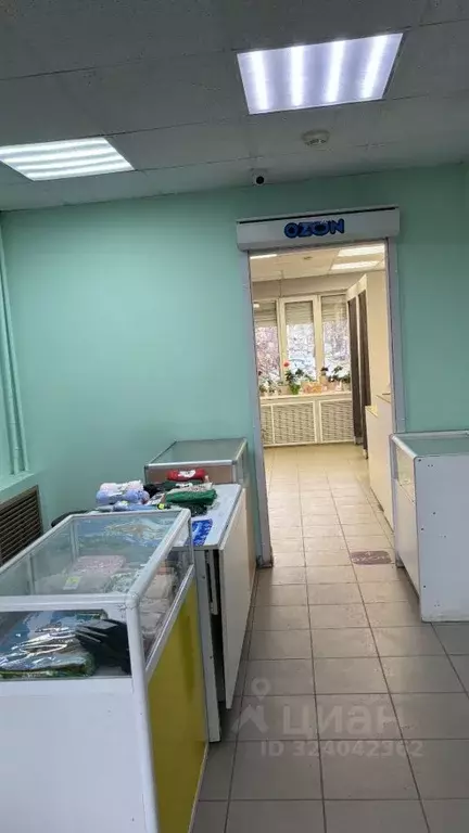 Помещение свободного назначения в Удмуртия, Ижевск ул. Михаила ... - Фото 2