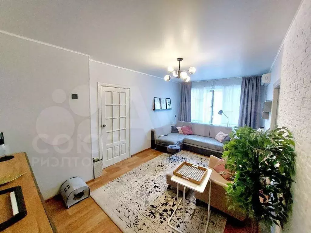 2-к. квартира, 43 м, 1/4 эт. - Фото 1