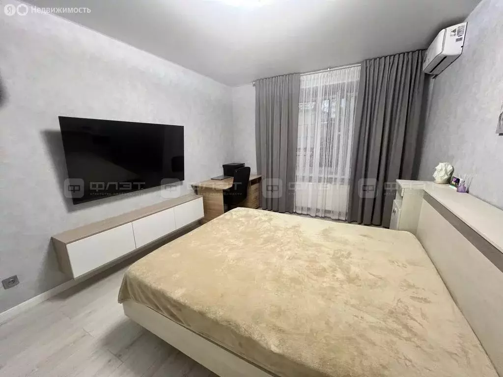 2-комнатная квартира: Казань, улица Рауиса Гареева, 94 (49.3 м) - Фото 2