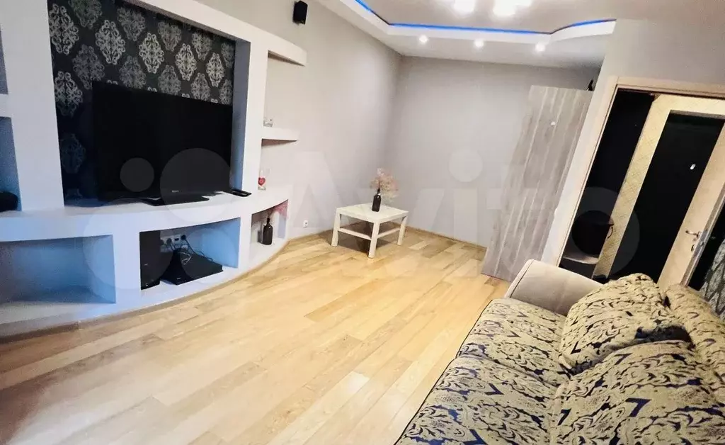 1-к. квартира, 40 м, 3/16 эт. - Фото 1
