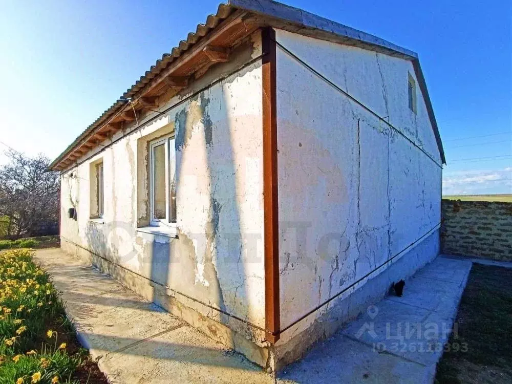 Дом в Крым, Сакский район, Крайненское с/пос, с. Вершинное ул. ... - Фото 2