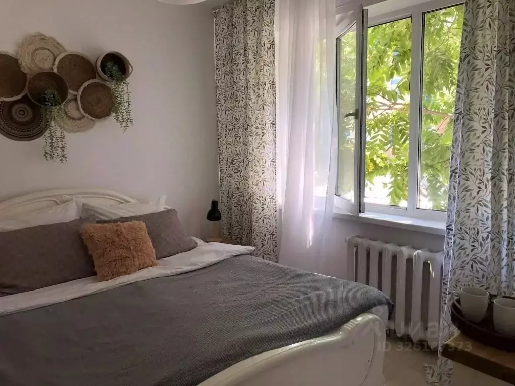 3-к кв. Алтай, Горно-Алтайск Коммунистический просп., 66 (68.0 м) - Фото 1