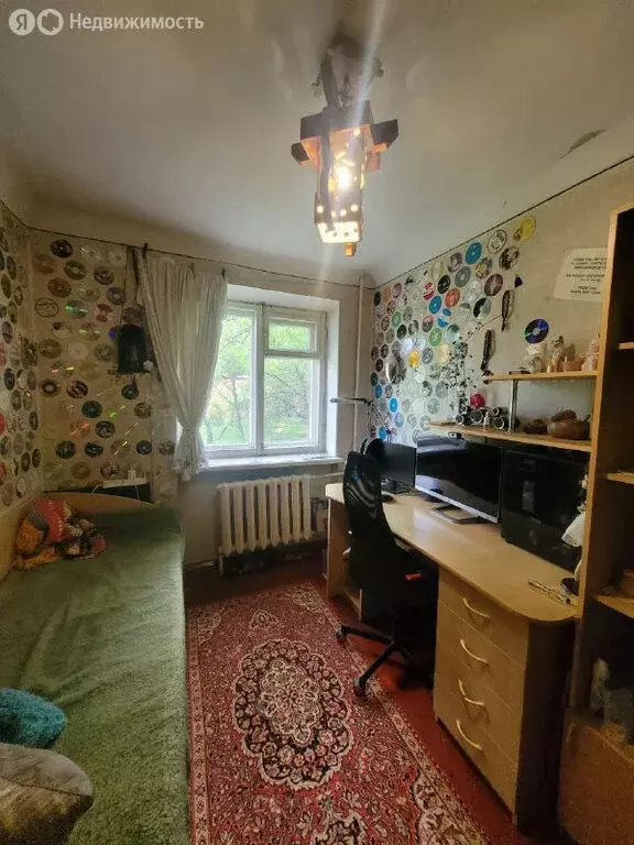 3-комнатная квартира: Шахты, Парковая улица, 50 (48.3 м) - Фото 1