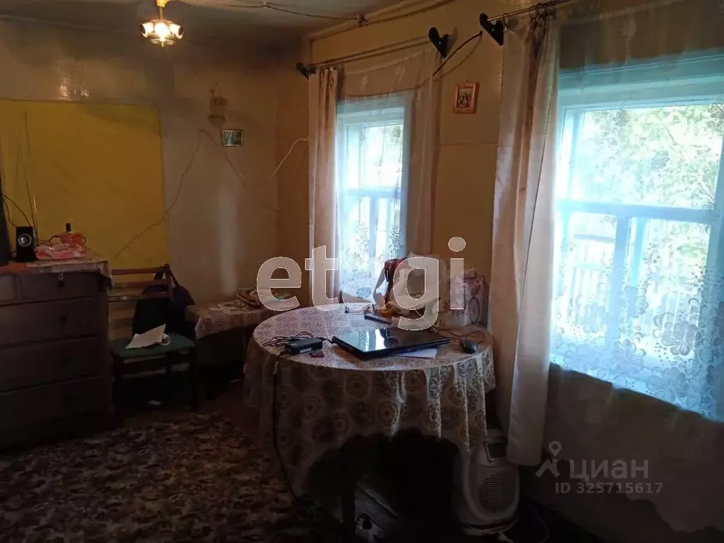 Дом в Свердловская область, Тугулымский муниципальный округ, пос. ... - Фото 1