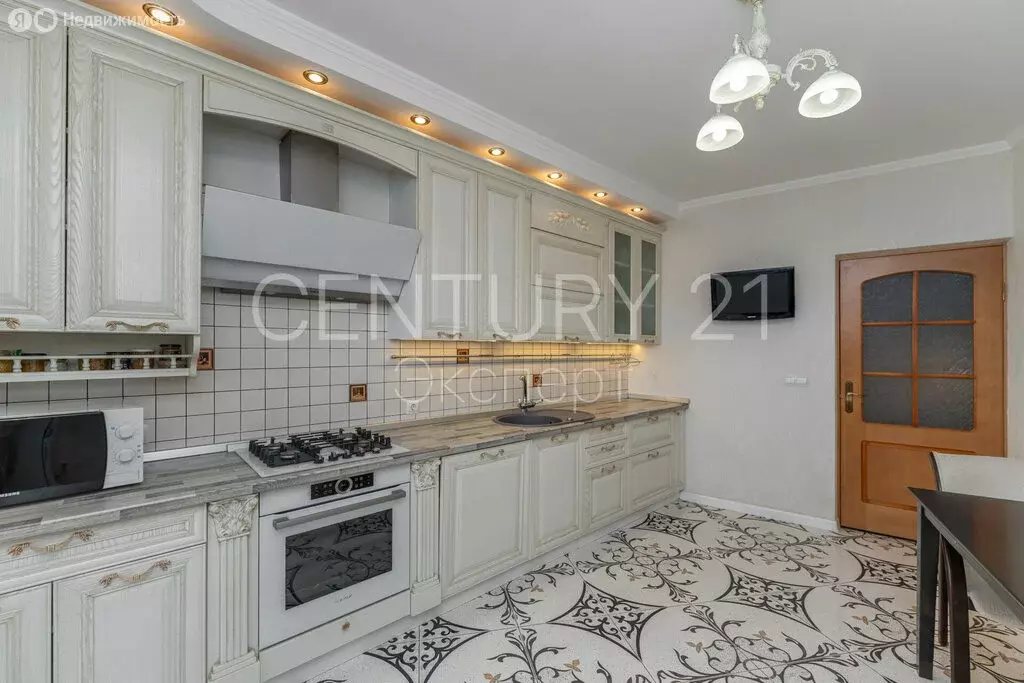 2-комнатная квартира: Калининград, Зелёная улица, 91 (84.4 м) - Фото 1