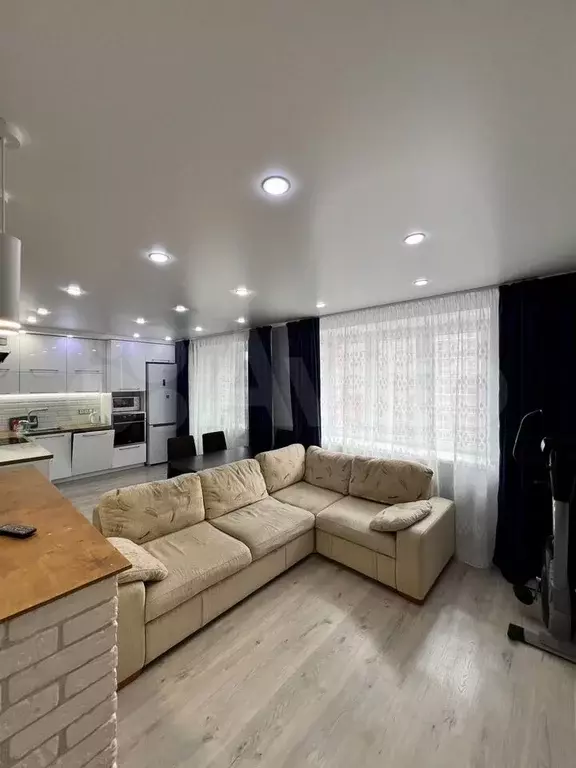 3-к. квартира, 100 м, 5/11 эт. - Фото 0