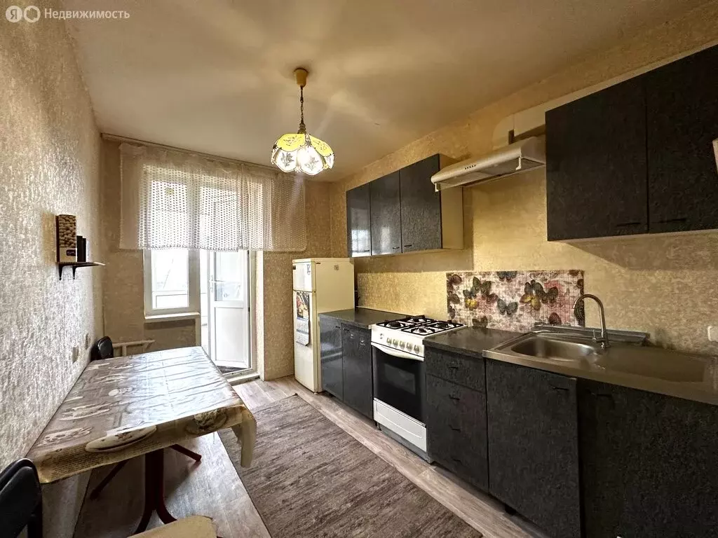 2-комнатная квартира: Алушта, улица Туристов, 3Б (54 м) - Фото 1