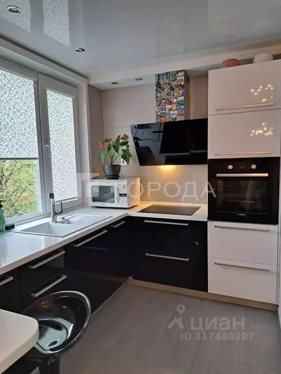 3-к кв. Новосибирская область, Новосибирск ул. Палласа, 5/2 (59.7 м) - Фото 0