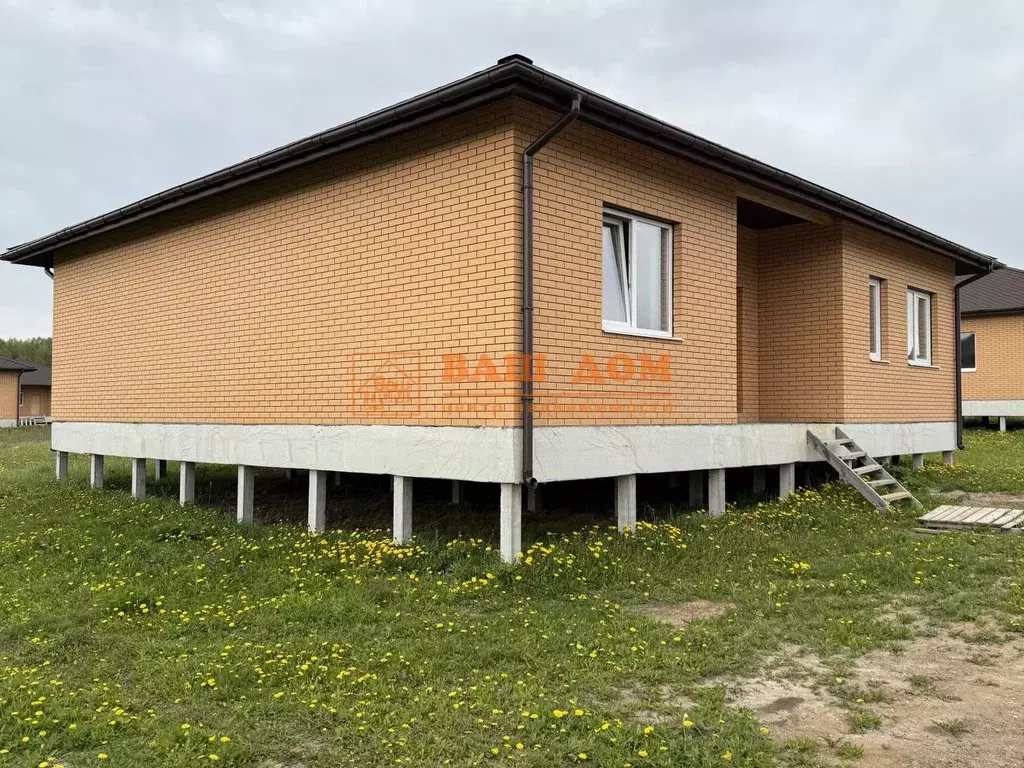 Дом в Тульская область, Щекинский район, Крапивенское с/пос, пос. ... - Фото 1