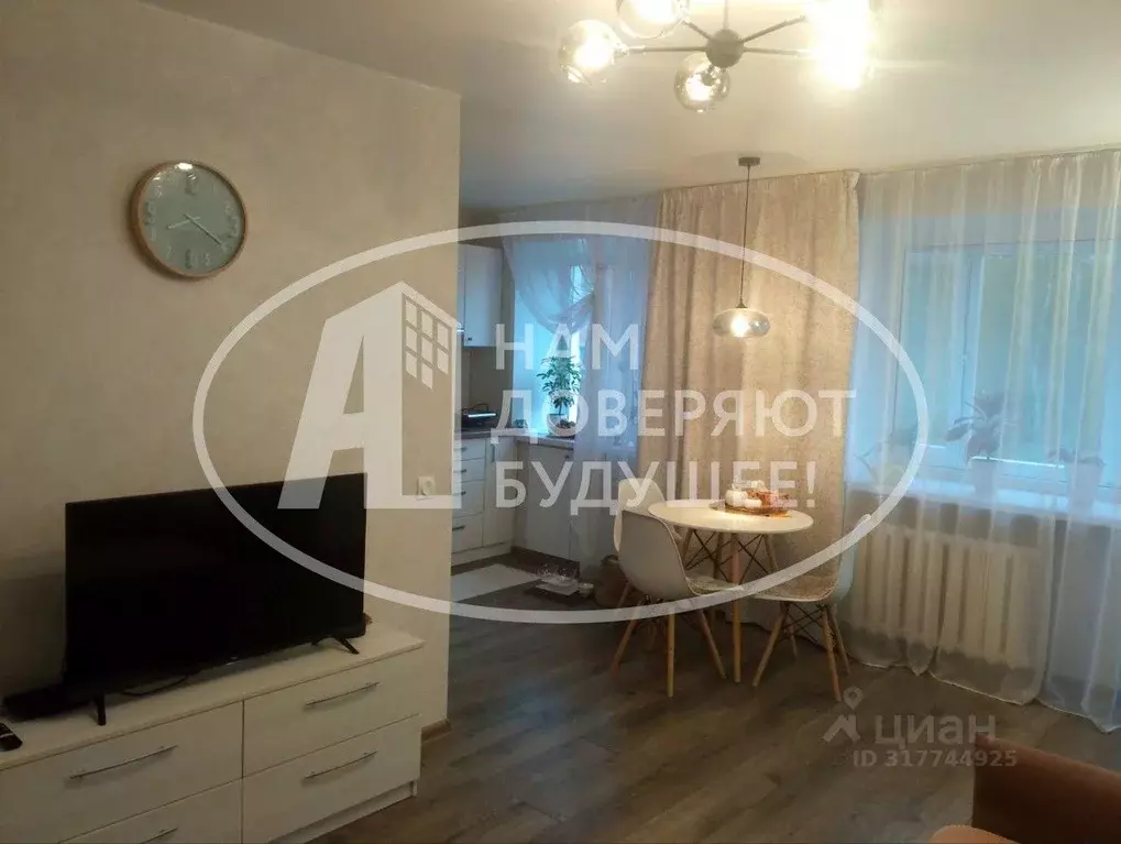 2-к кв. Удмуртия, Глазов ул. Короленко, 20 (42.0 м) - Фото 0