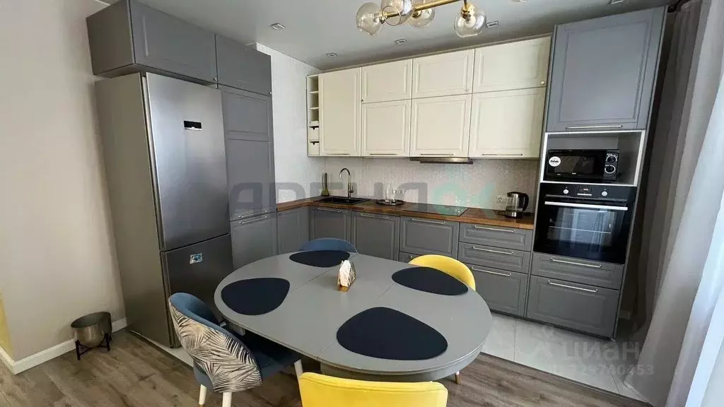 3-к кв. Санкт-Петербург ул. Парфеновская, 9к1 (98.0 м) - Фото 1