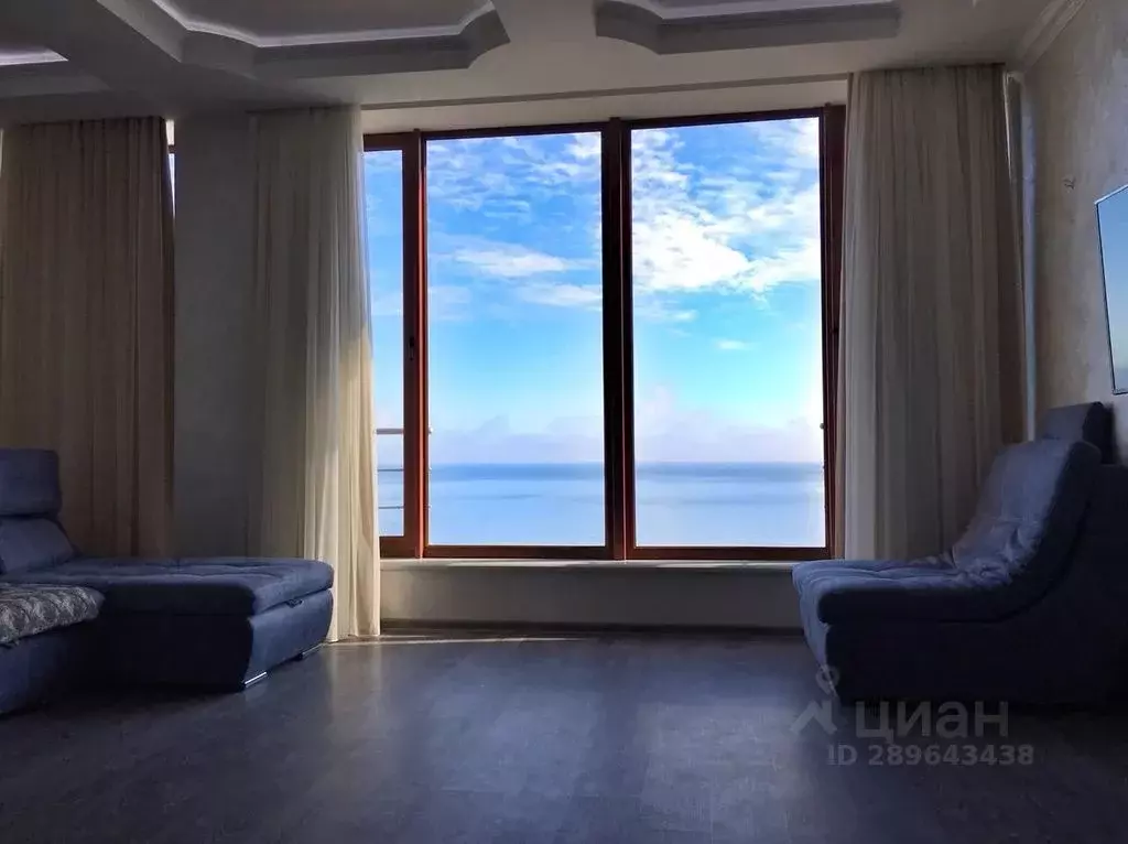 2-к кв. Крым, Ялта ул. Средне-Слободская, 17 (80.0 м) - Фото 1