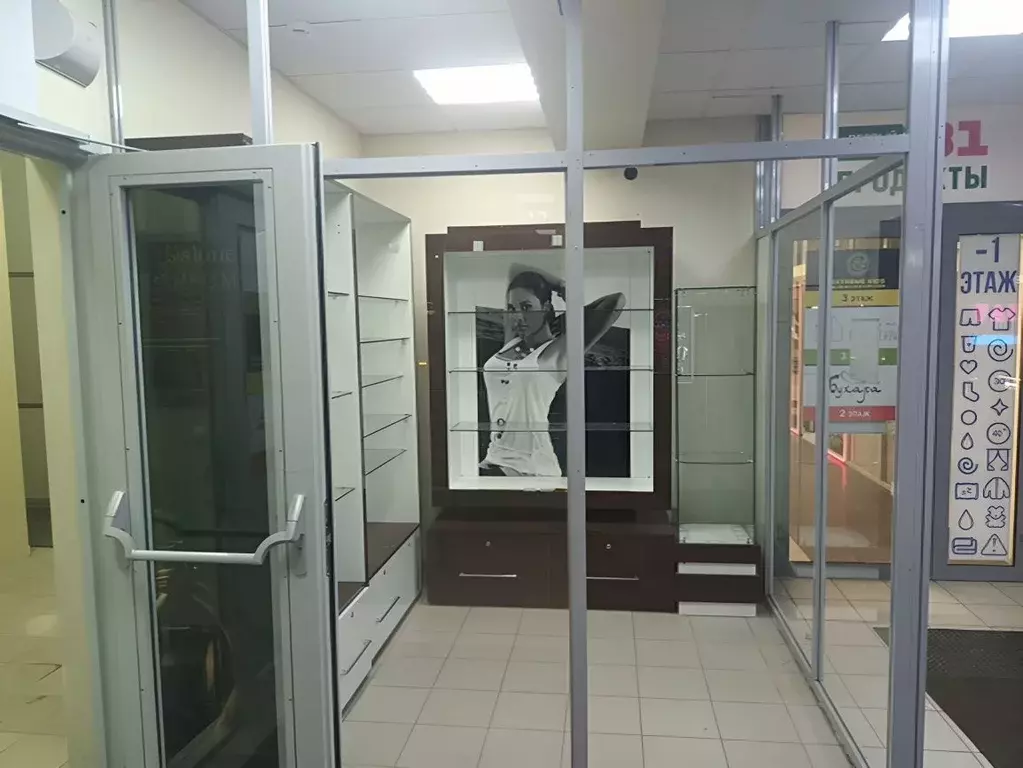 Торговая площадь в Санкт-Петербург пос. Шушары, ул. Валдайская, 2к1 (5 ... - Фото 0