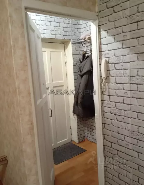 2-к кв. Красноярский край, Красноярск ул. Щорса, 9 (45.0 м) - Фото 1