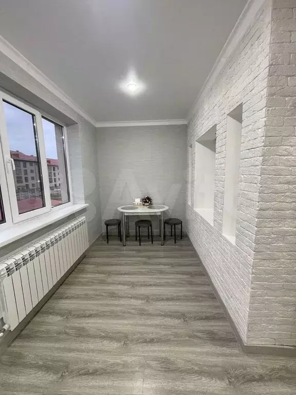 1-к. квартира, 46 м, 2/5 эт. - Фото 1