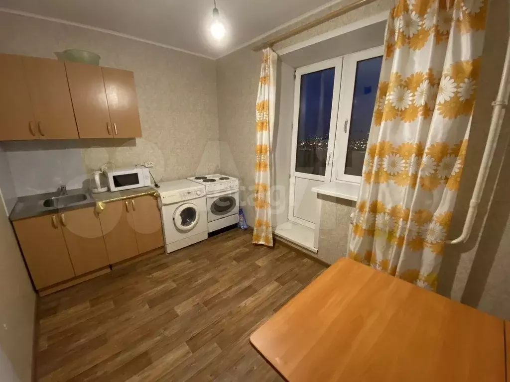 1-к. квартира, 42 м, 12/17 эт. - Фото 0