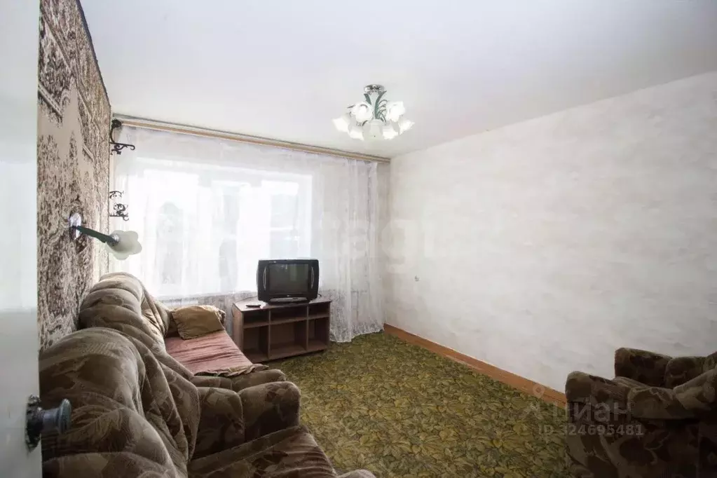 1-к кв. Калужская область, Калуга пер. Малинники, 8 (35.0 м) - Фото 0