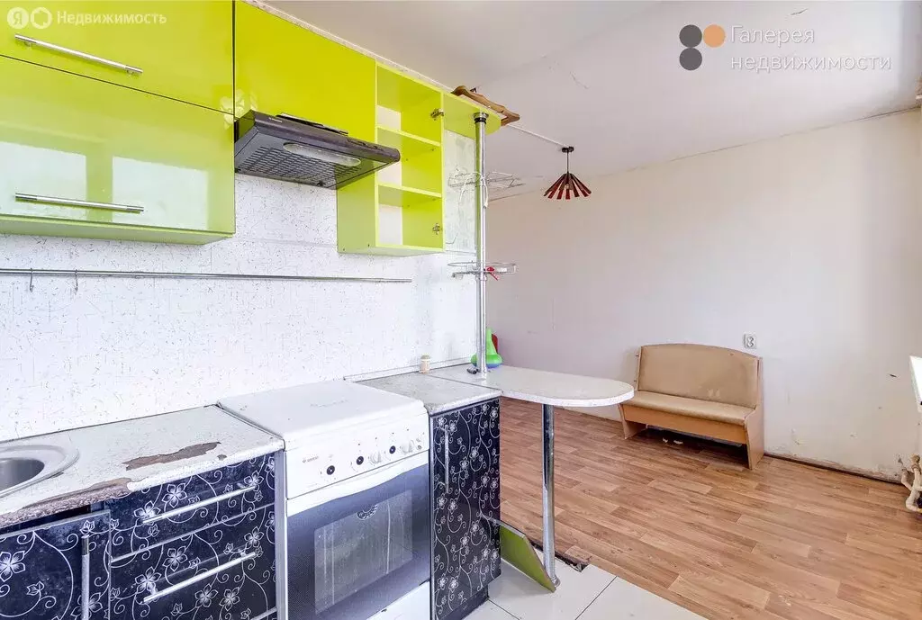3-комнатная квартира: село Гаровка-2, ДОС, 17 (59.7 м) - Фото 0
