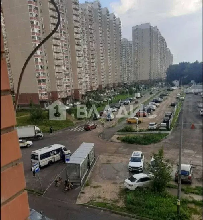 Продается 3-комнатная квартира - Фото 2
