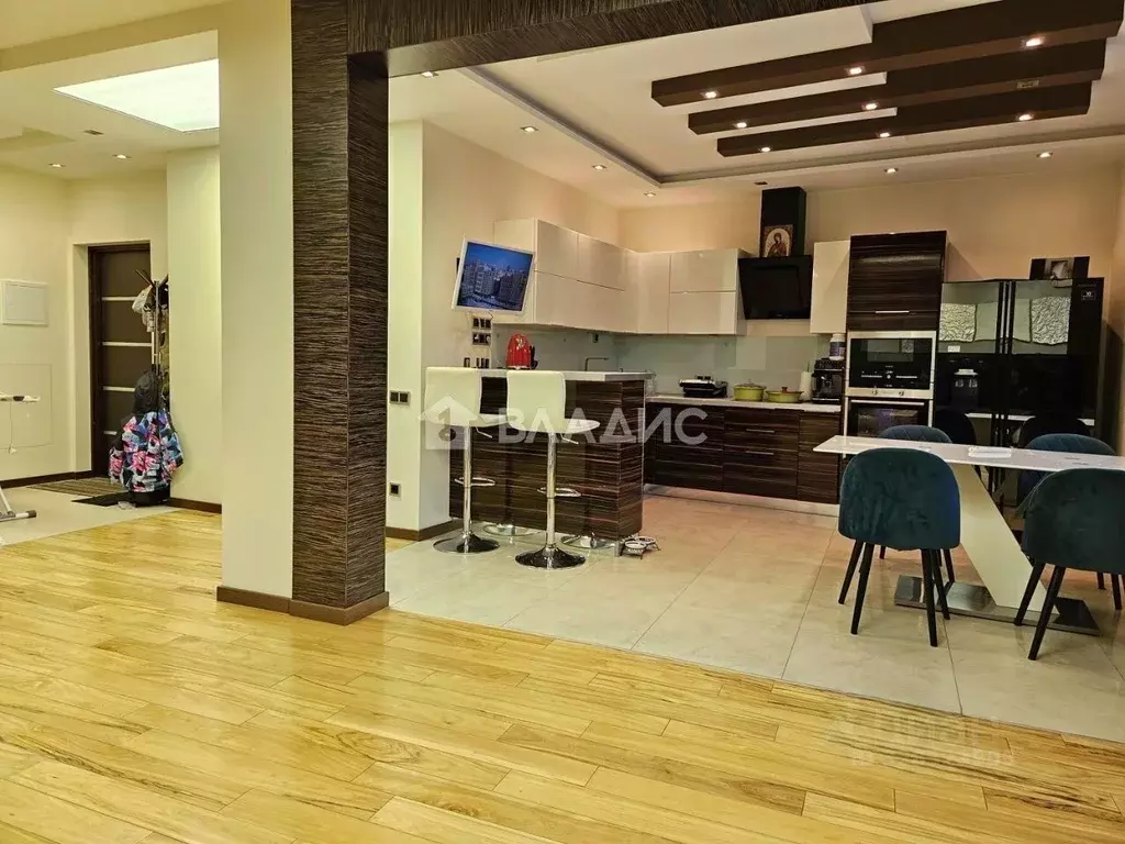 2-к кв. Московская область, Химки Молодежная ул., 2А (116.8 м) - Фото 1