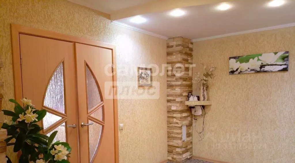 3-к кв. Свердловская область, Екатеринбург ул. Опалихинская, 27 (64.0 ... - Фото 1