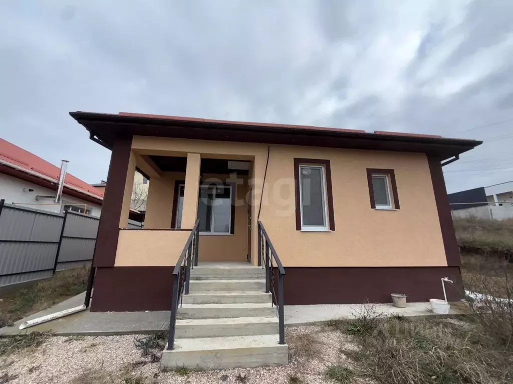 Дом в Крым, Симферопольский район, с. Доброе ул. Комсомольская (94 м) - Фото 2