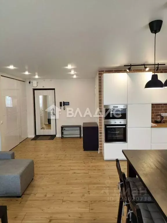 2-к кв. Санкт-Петербург пос. Парголово, ул. Михаила Дудина, 25к1 (82.7 ... - Фото 1