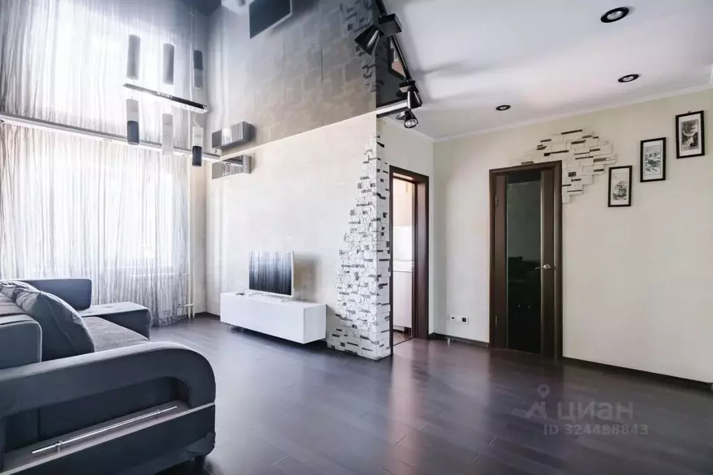 2-к кв. Амурская область, Благовещенск ул. Горького, 154 (67.0 м) - Фото 1