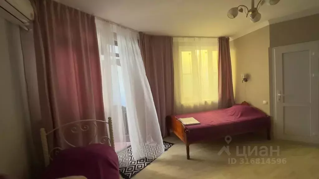 Комната Краснодарский край, Сочи Адлер жилрайон, ул. Ульянова, 12 - Фото 0