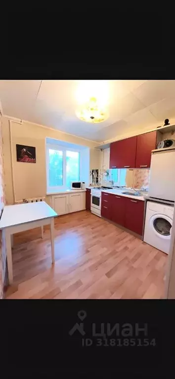 3-к кв. Омская область, Омск просп. Карла Маркса, 50а (50.0 м) - Фото 0