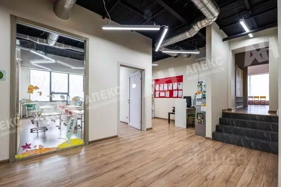 Помещение свободного назначения в Москва Смольная ул., 2 (341 м) - Фото 1