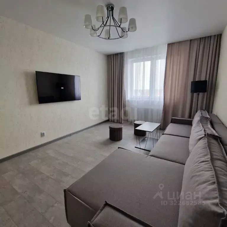 2-к кв. Ямало-Ненецкий АО, Новый Уренгой Созидателей мкр, 5/3 (70.0 м) - Фото 2