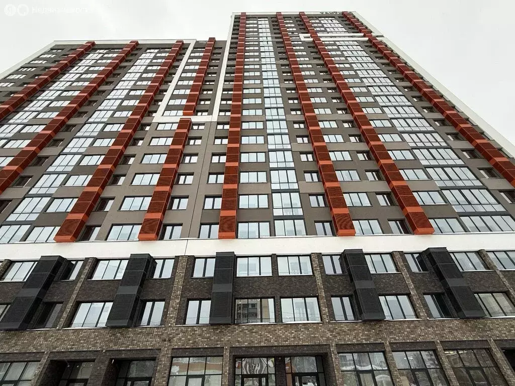 2-комнатная квартира: Екатеринбург, улица Викулова, 24 (71.8 м) - Фото 2
