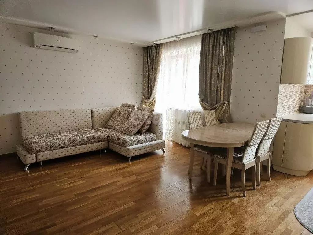 3-к кв. Хабаровский край, Хабаровск Амурский бул., 18 (67.3 м) - Фото 0