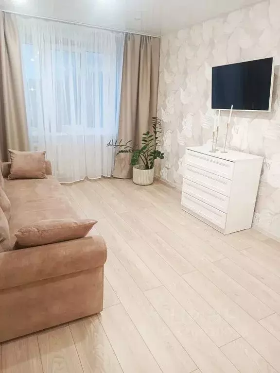 2-к кв. Псковская область, Псков ул. Максима Горького, 19 (54.0 м) - Фото 1