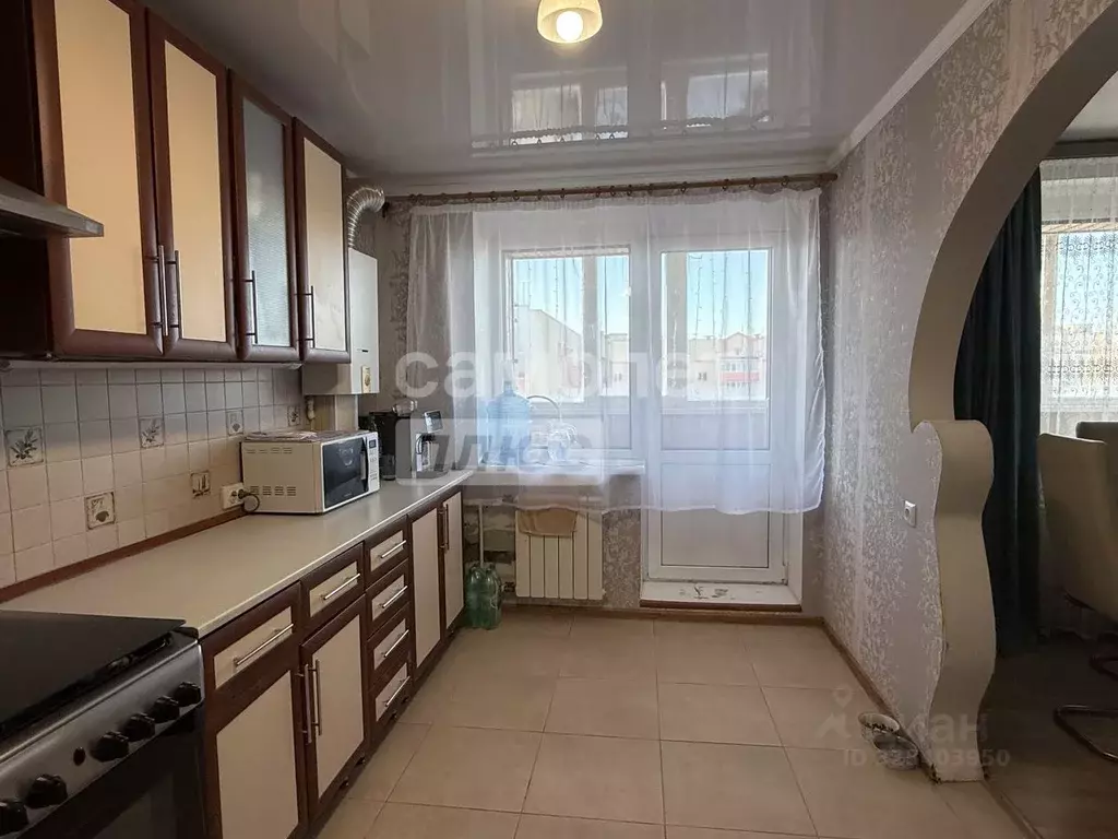 3-к кв. Самарская область, Сызрань ул. Есенина, 13 (90.5 м) - Фото 2