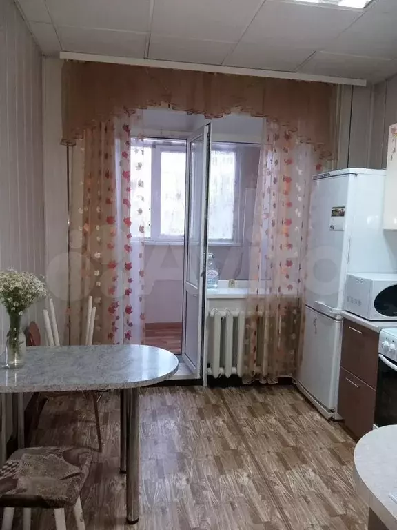 1-к. квартира, 42 м, 2/9 эт. - Фото 0