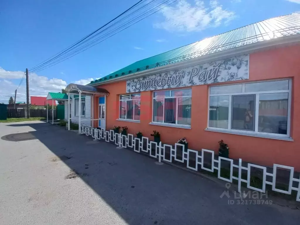 Торговая площадь в Тюменская область, с. Исетское ул. Первомайская, ... - Фото 1