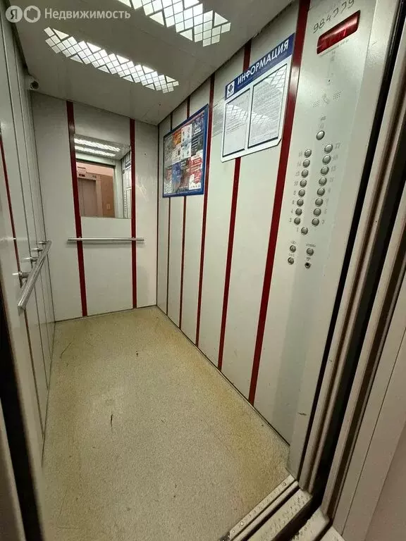 2-комнатная квартира: Омск, улица Конева, 10 (60 м) - Фото 1