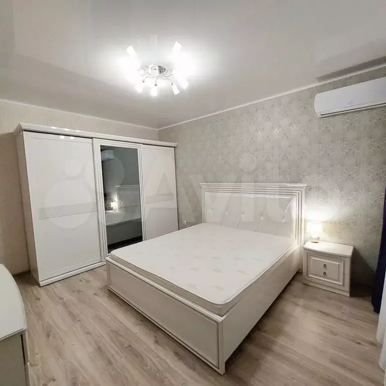 1-к. квартира, 47 м, 8/20 эт. - Фото 0