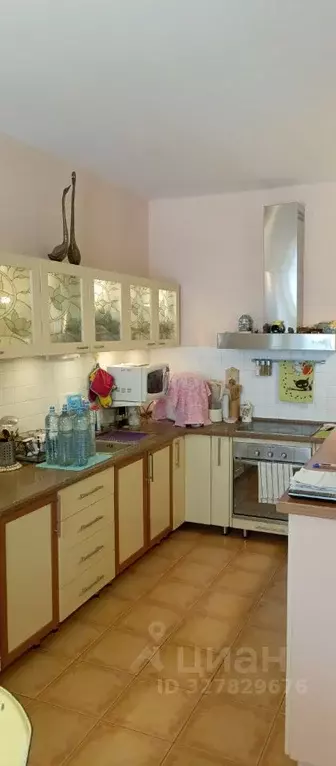 2-к кв. Омская область, Омск ул. 5-й Армии, 4 (100.0 м) - Фото 2