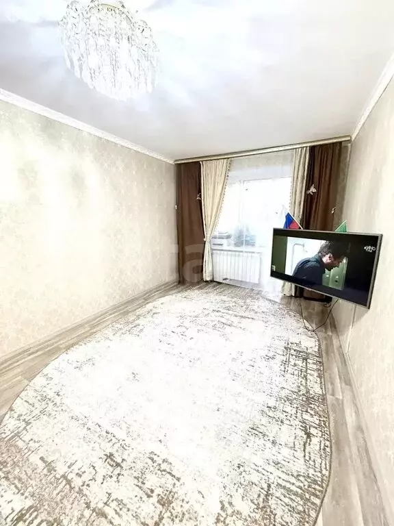 2-комнатная квартира: Альметьевск, улица Ленина, 111 (42 м) - Фото 2