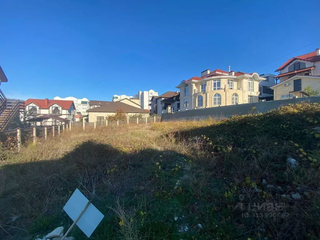Участок в Краснодарский край, Геленджик ул. Рыбникова, 35 (6.8 сот.) - Фото 1