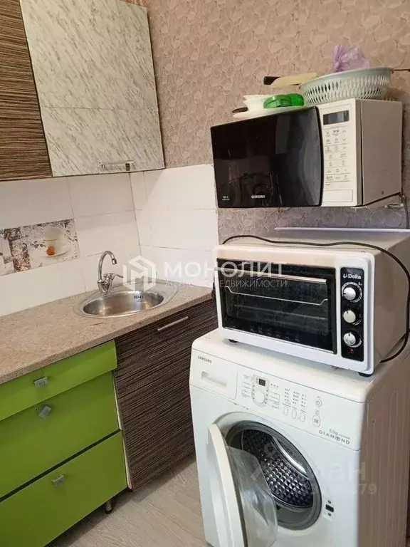 2-к кв. Белгородская область, Старый Оскол Стадионная ул., 12Г (42.0 ... - Фото 2