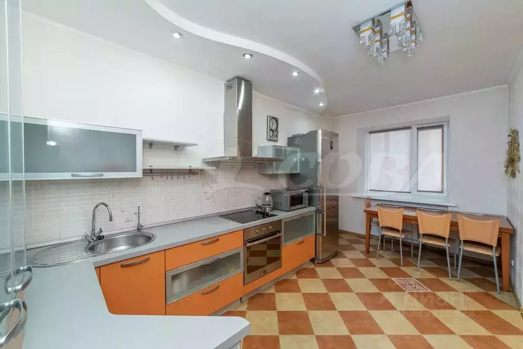 2-к кв. Тюменская область, Тюмень ул. Немцова, 4 (72.2 м) - Фото 1