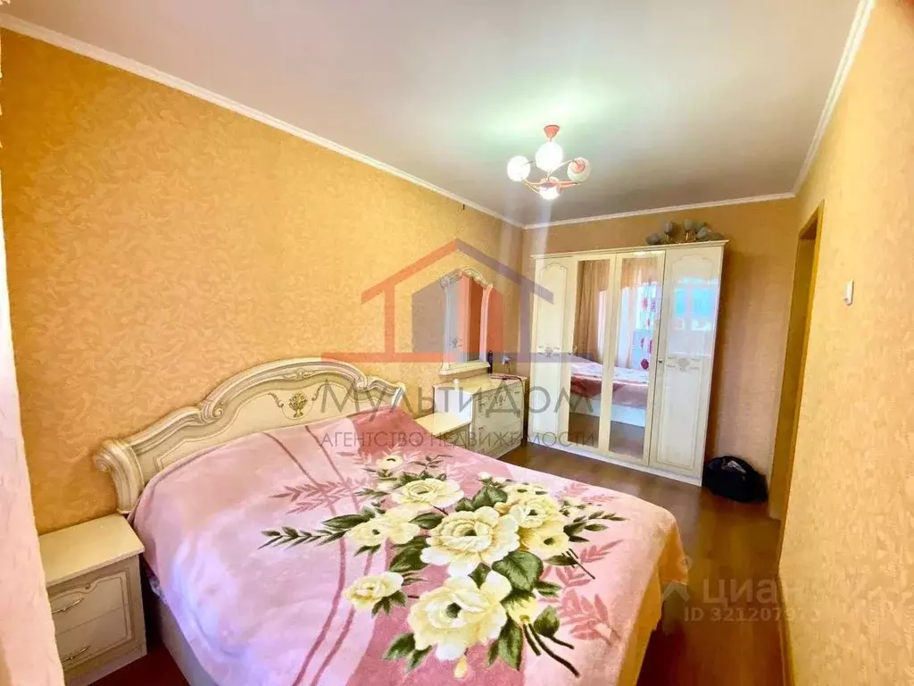 3-к кв. Белгородская область, Старый Оскол Восточный мкр, 45 (64.0 м) - Фото 1