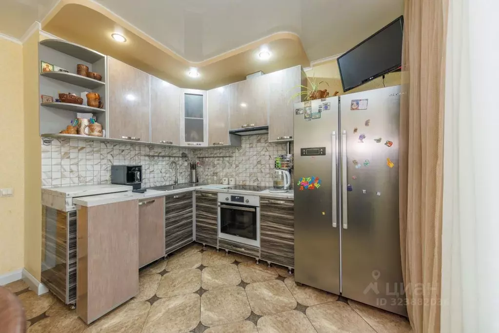 2-к кв. Брянская область, Брянск ул. Комарова, 55 (72.0 м) - Фото 1