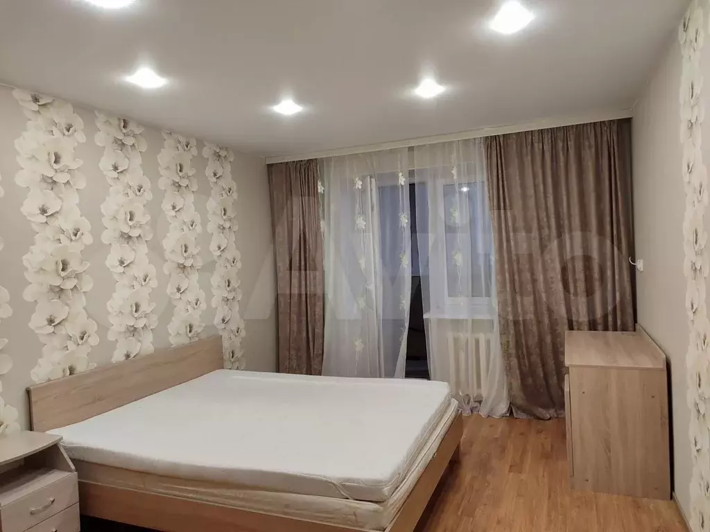 2-к. квартира, 60 м, 4/9 эт. - Фото 0