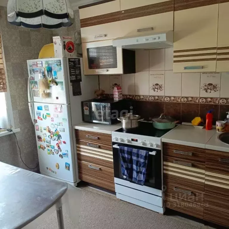 4-к кв. Сахалинская область, Долинск Комсомольская ул., 45Б (89.0 м) - Фото 0